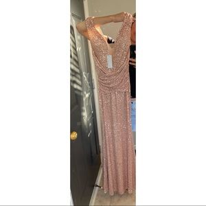 NWT KALINNU Sequin Gown US4